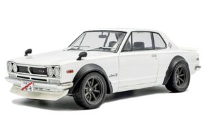 Nissan Skyline C10 Hakosuka 1970 wit schaalmodel 1:18 Solido