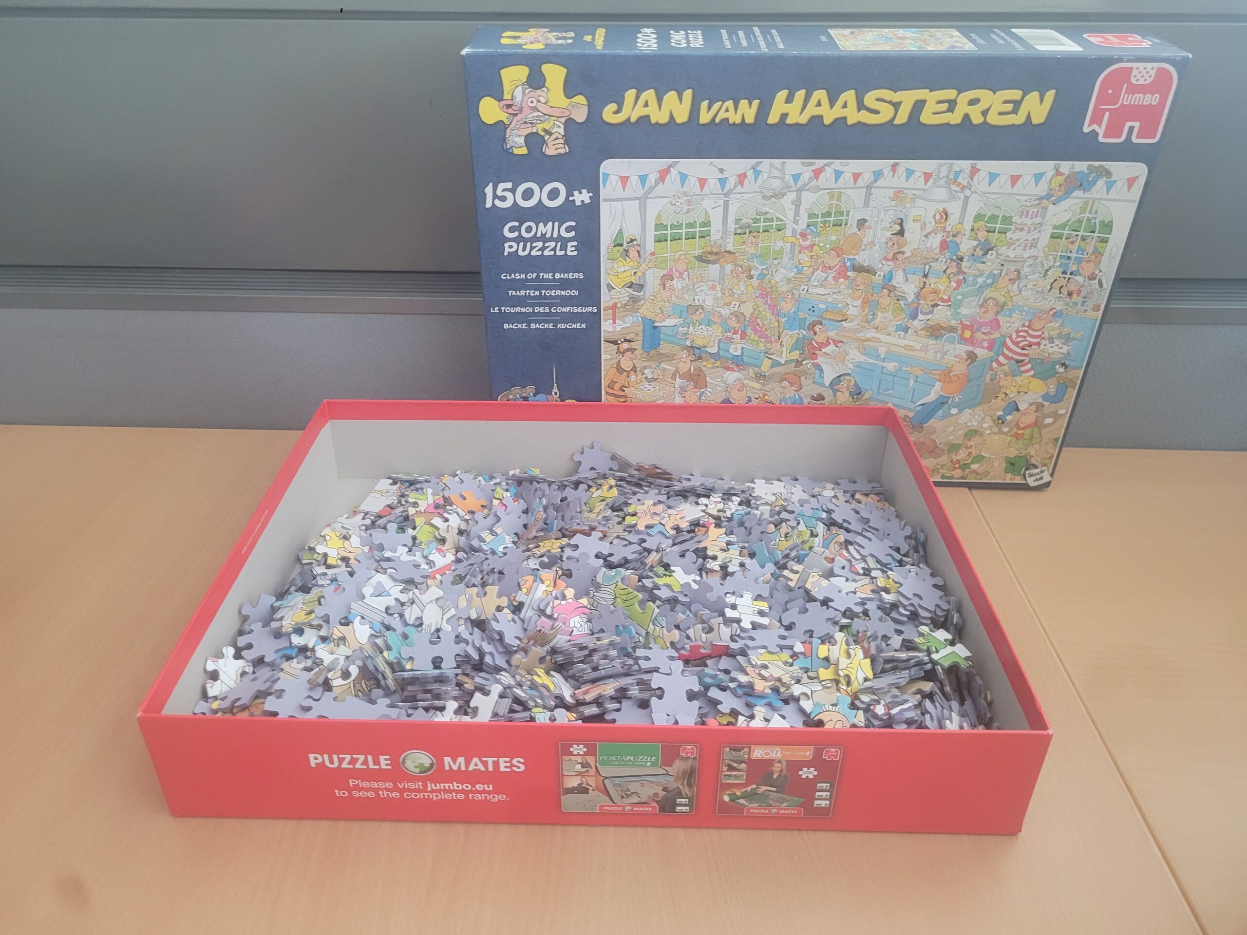 Jan van Haasteren 1500 Stukjes Taarten Toernooi Puzzel Tweede Kansje - Afbeelding 2